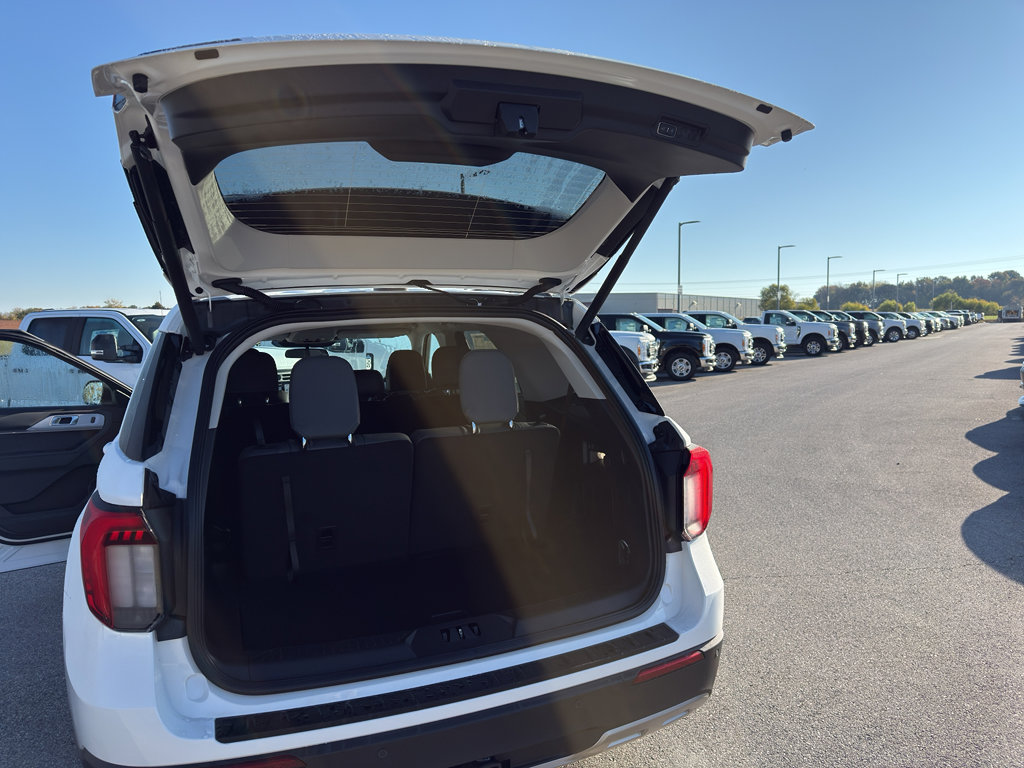 New 2026 Ford Explorer Active w/ Active Comfort Package image 18
