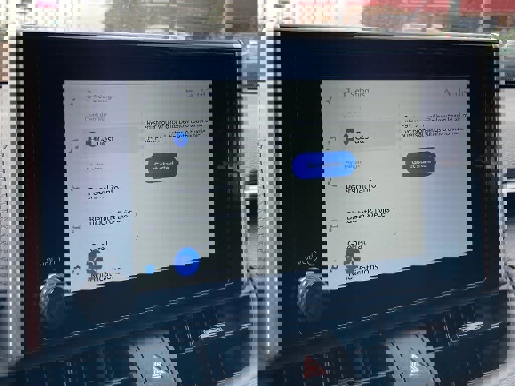 Certified 2025 Toyota RAV4 XLE image 23