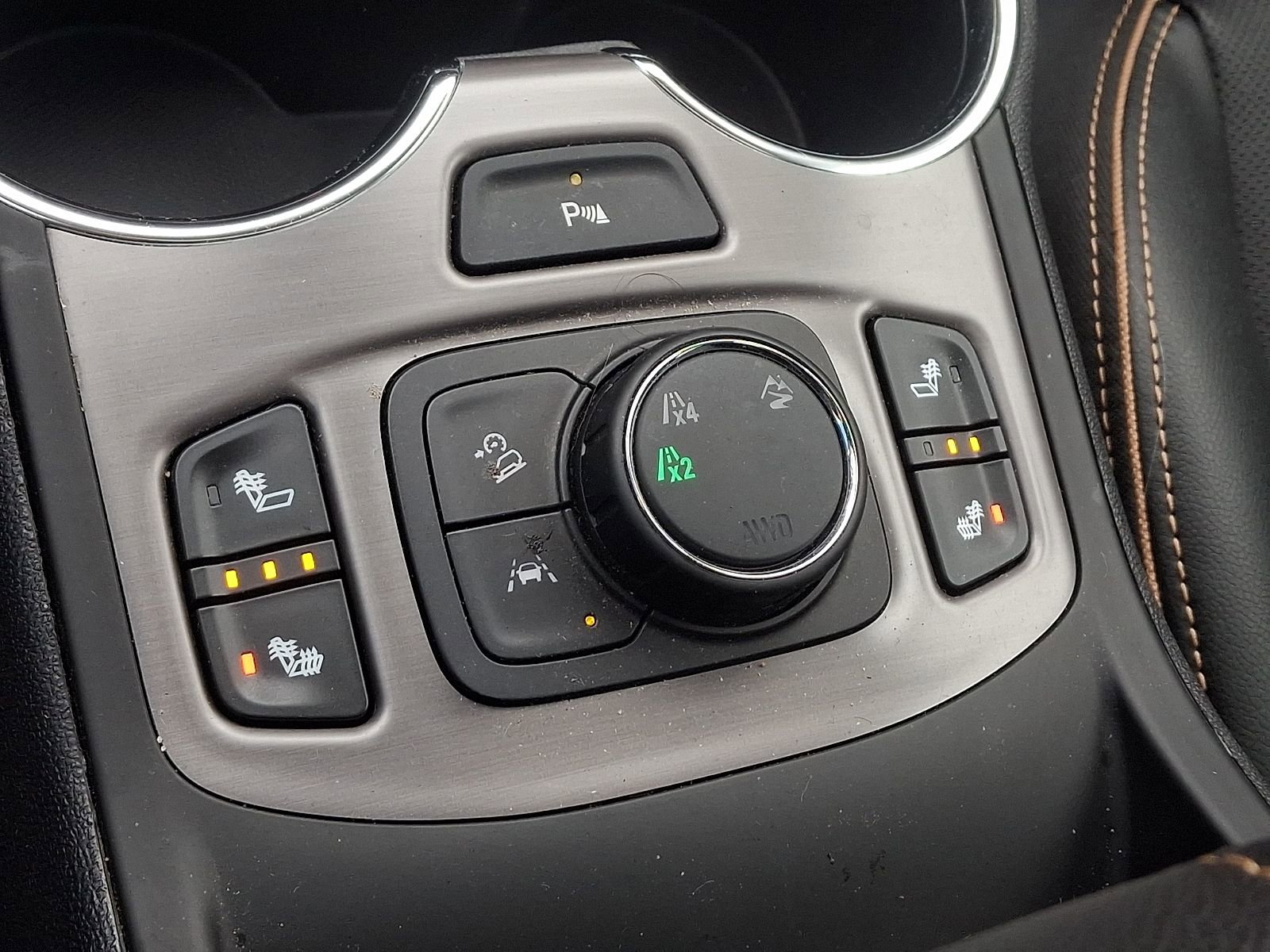 Used 2022 GMC Terrain AT4 w/ Infotainment Package II image 26