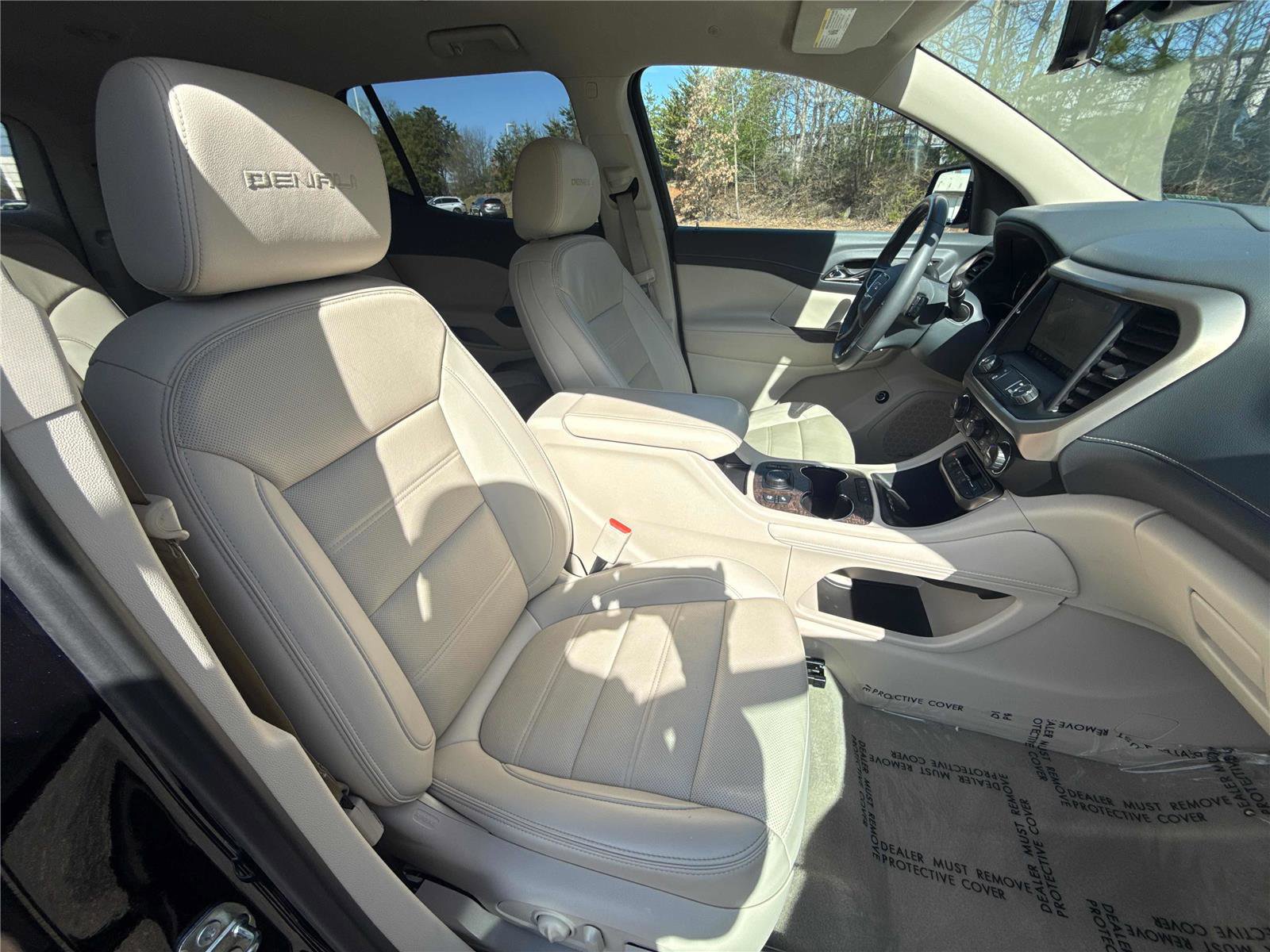 Used 2021 GMC Acadia Denali w/ Denali Technology Package FWD image 26
