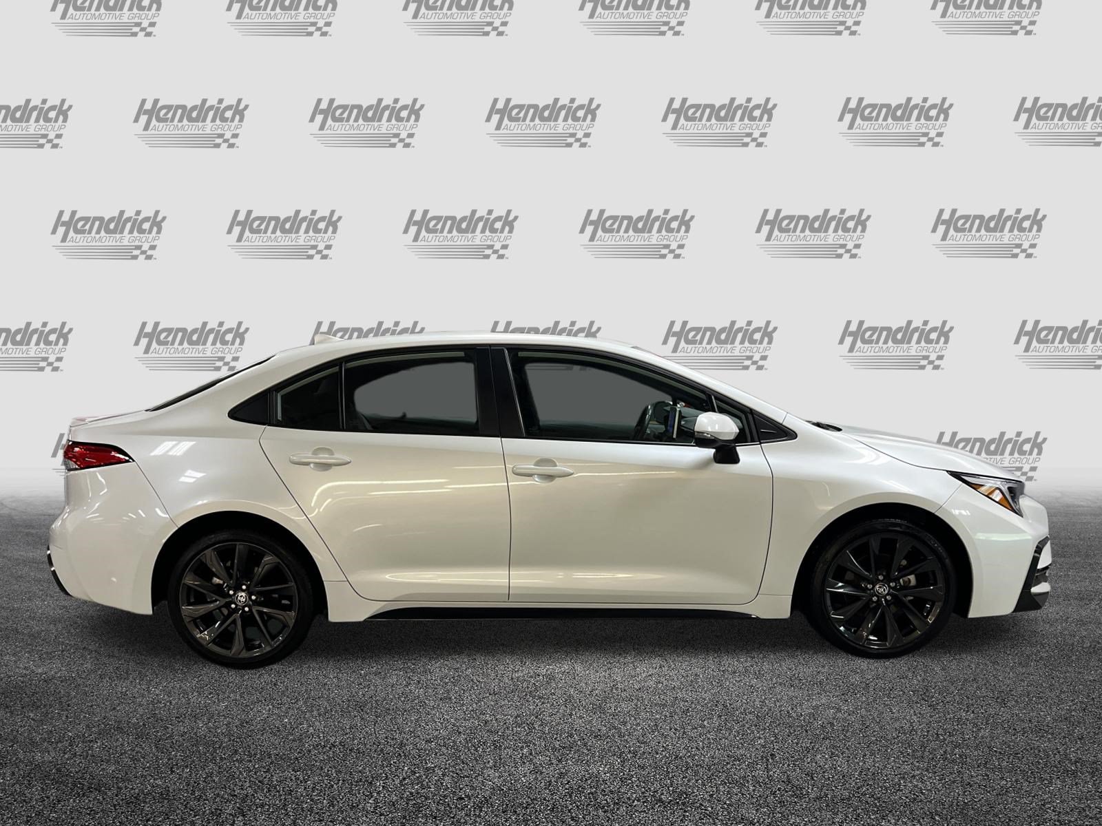 Used 2023 Toyota Corolla SE w/ SE Premium Package FWD image 11