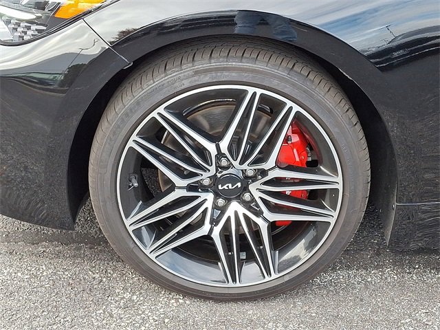 Used 2022 Kia Stinger GT1 image 8