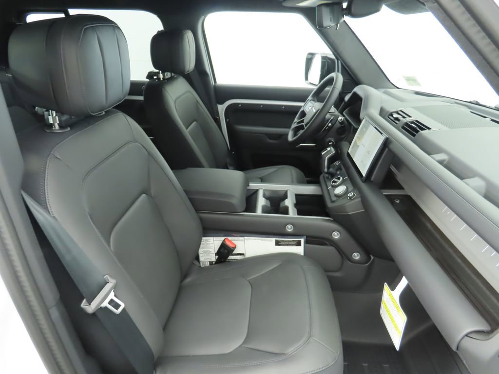 New 2025 Land Rover Defender 130 V8 image 21