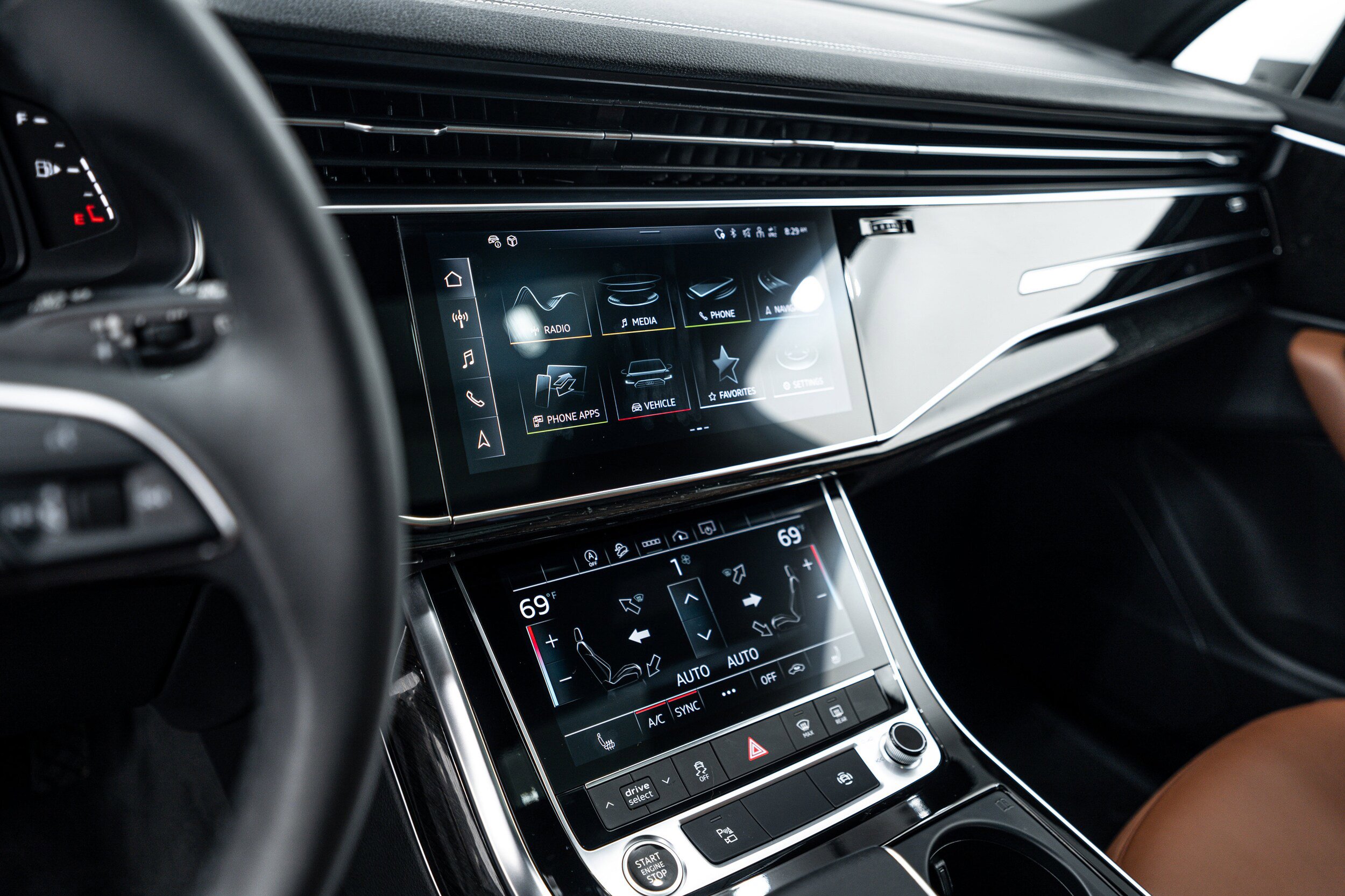 Certified 2023 Audi Q7 3.0T Premium w/ Convenience Package image 12