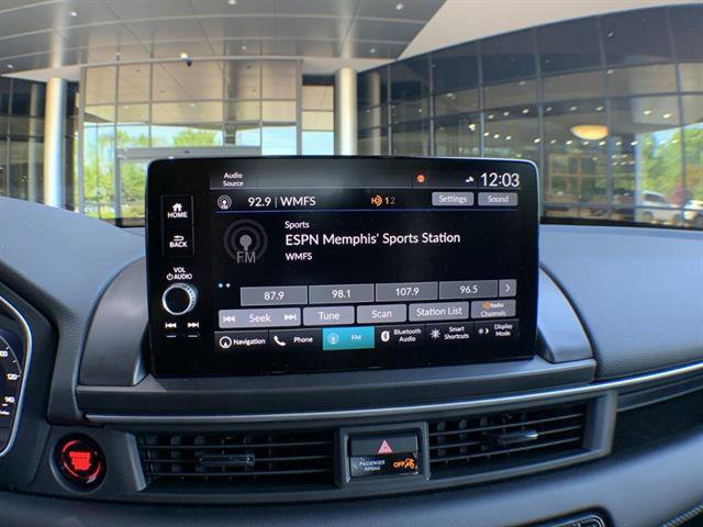 Used 2025 Honda Pilot Elite image 16