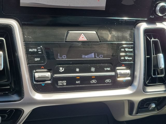 Used 2023 Kia Sorento EX FWD image 13