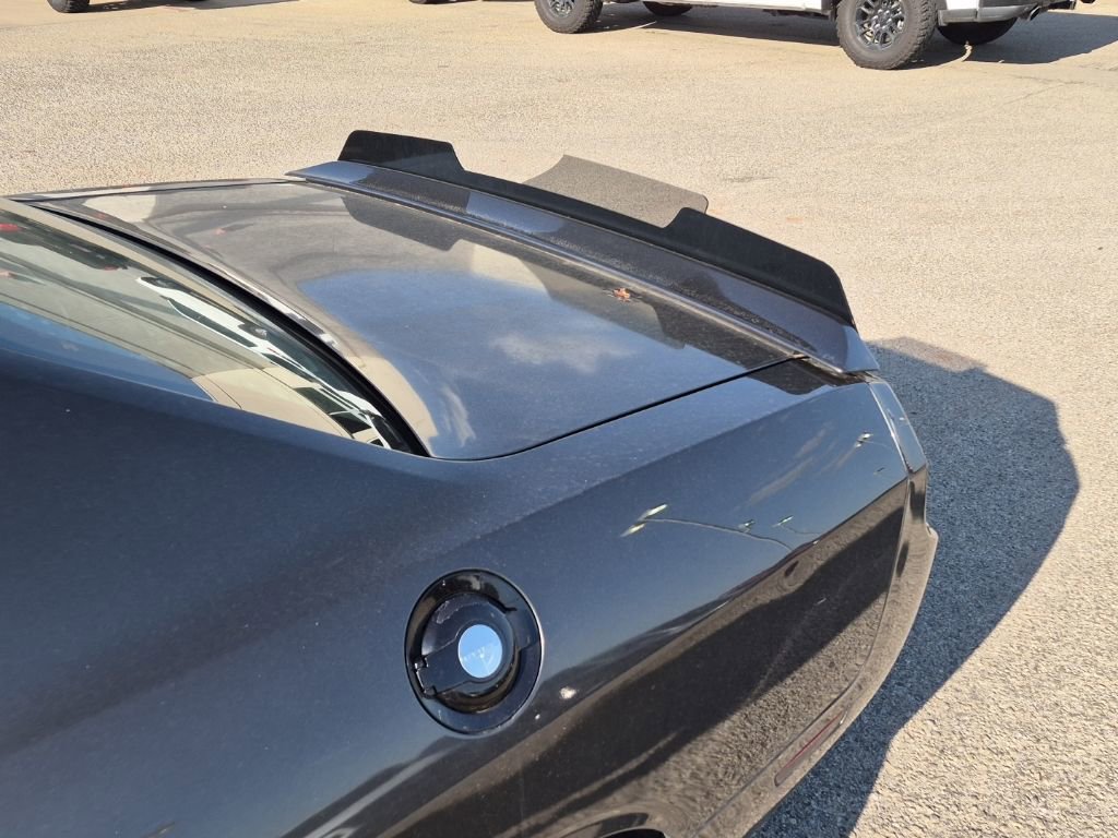 Used 2013 Dodge Challenger R/T w/ Blacktop Pkg image 8