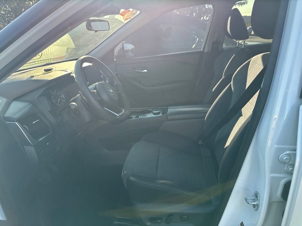 Used 2021 Nissan Rogue SV AWD/4WD image 5