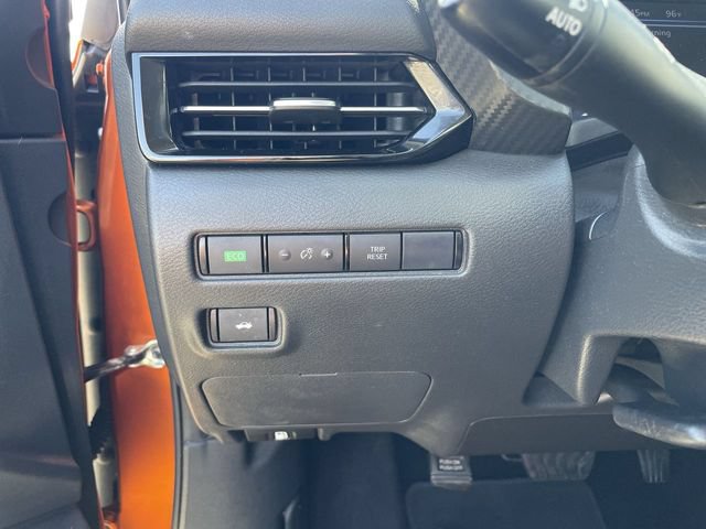 Used 2024 Nissan Sentra SR FWD image 17