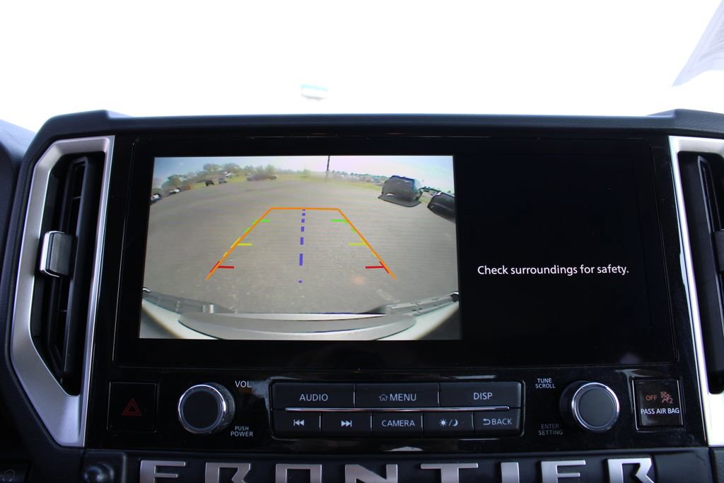 Used 2025 Nissan Frontier SV image 42