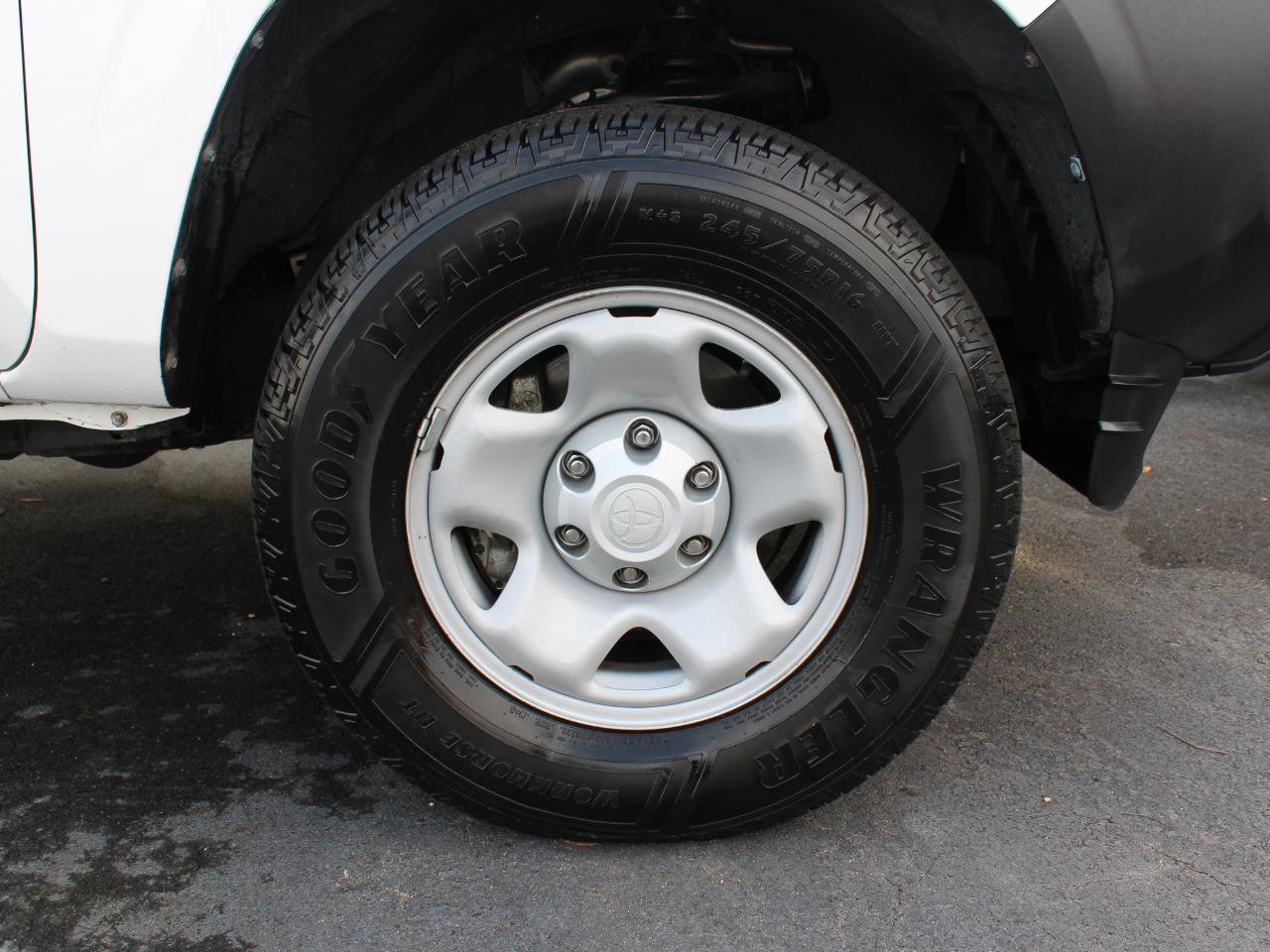 Used 2022 Toyota Tacoma SR image 38