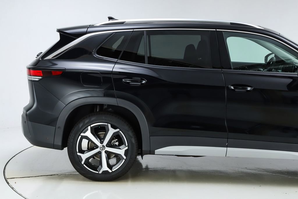 New 2026 Volkswagen Tiguan SE image 11