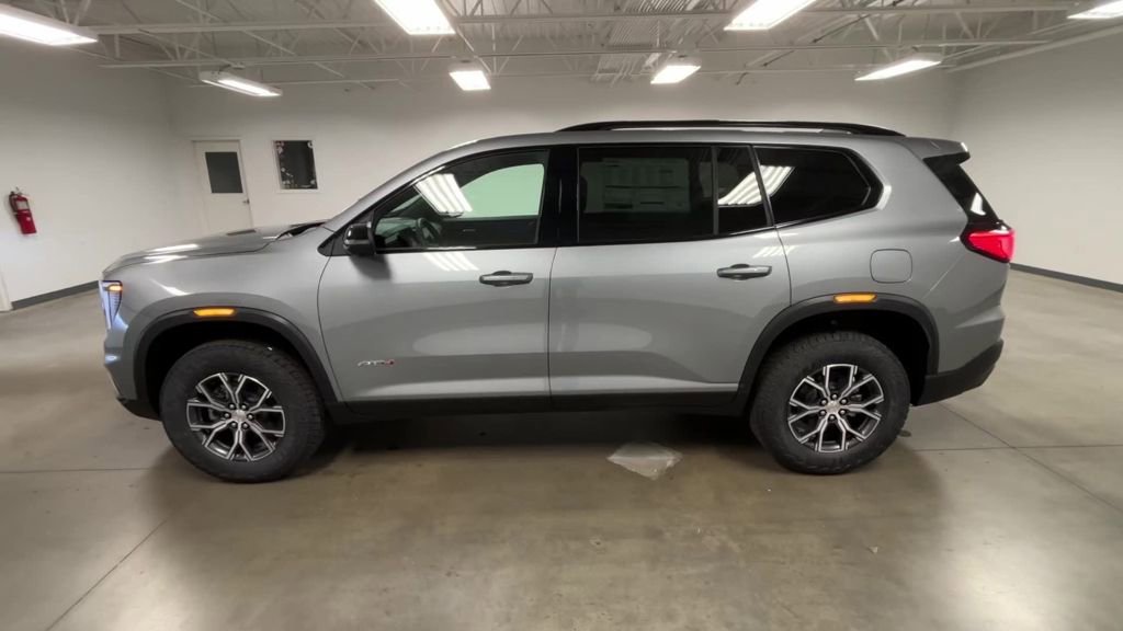 New 2026 GMC Acadia AT4 w/ LPO, Floor Liner Package image 41