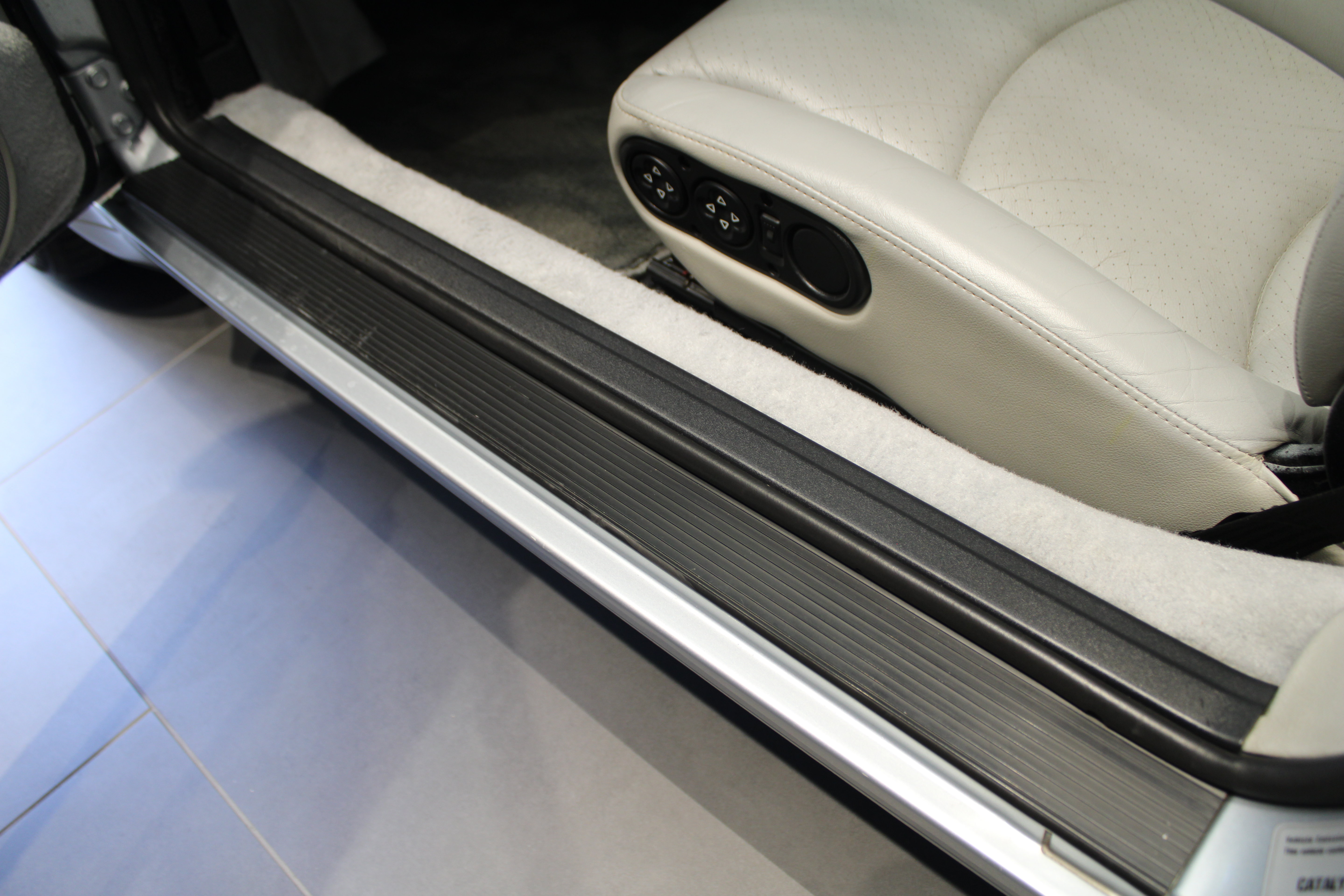 Used 1996 Porsche 911 Cabriolet image 31