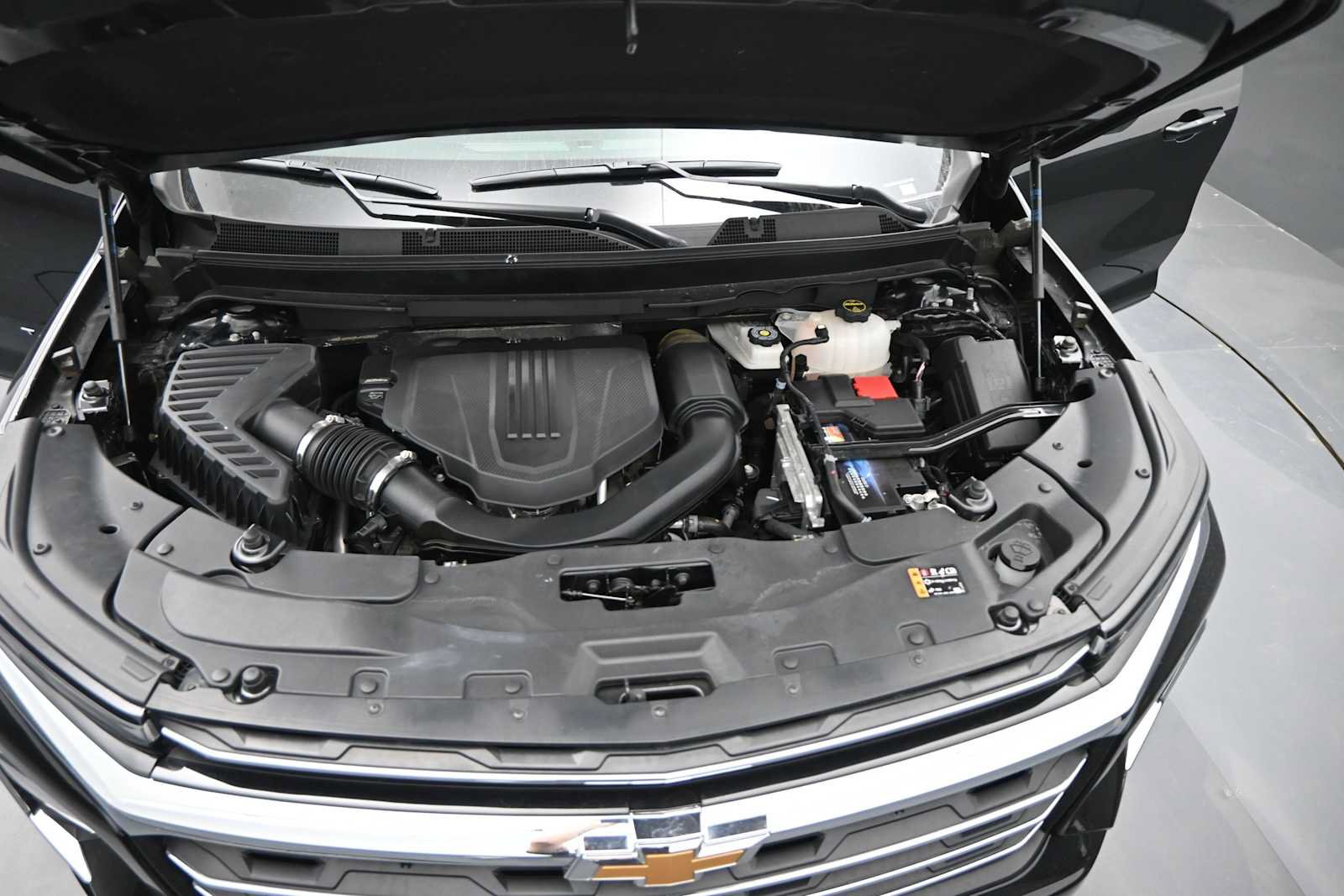 Used 2025 Chevrolet Traverse LT AWD/4WD image 27
