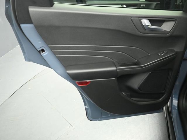 Certified 2025 Ford Escape Platinum AWD/4WD image 22