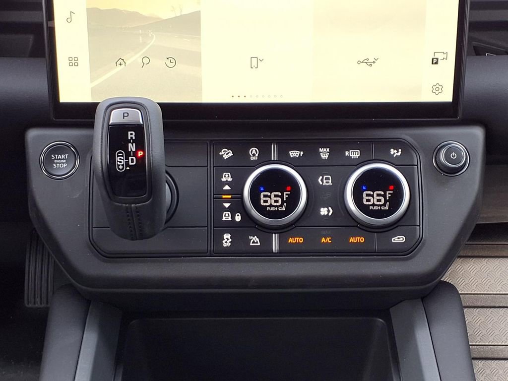 New 2026 Land Rover Defender 110 S AWD/4WD image 20