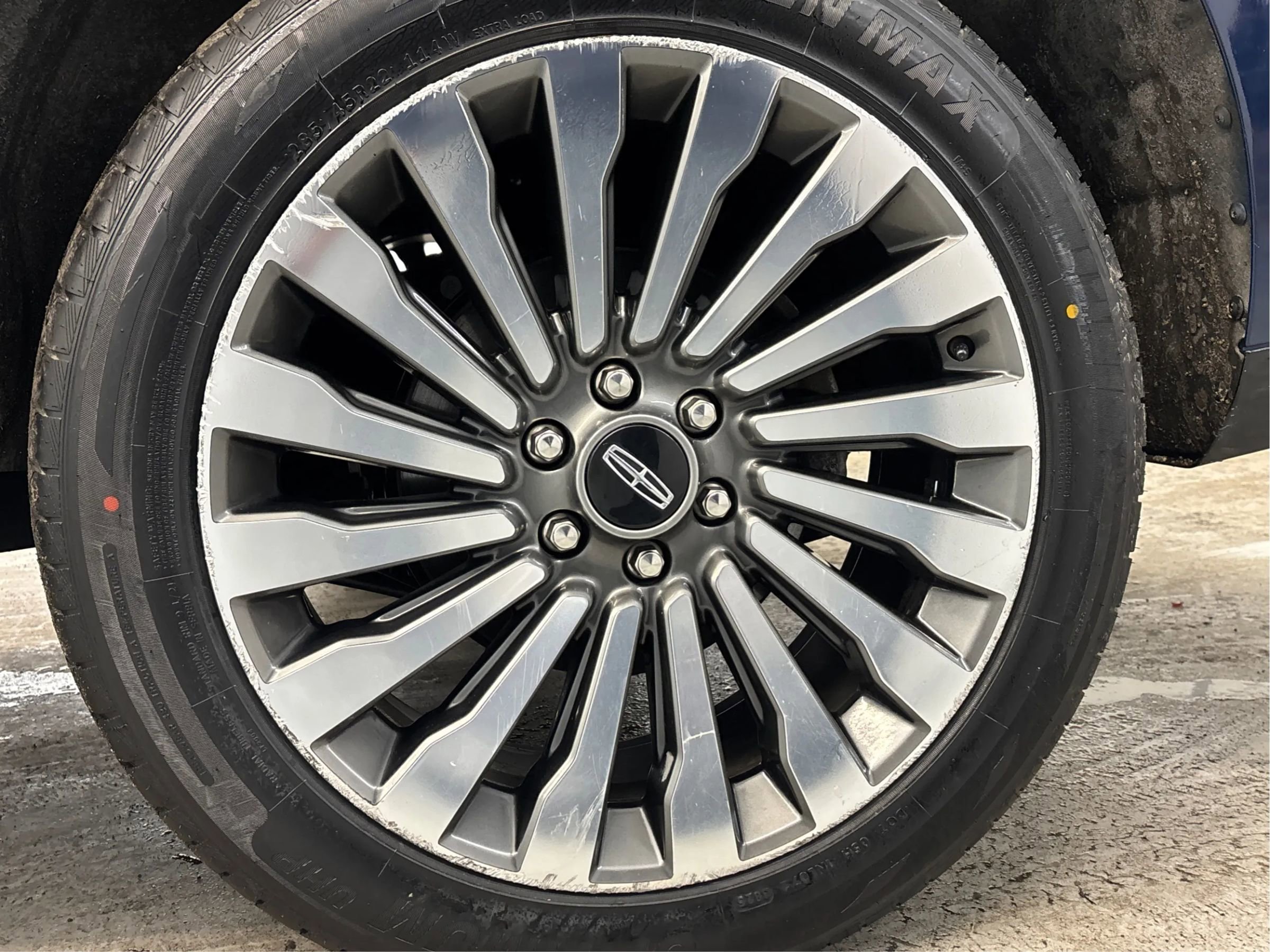 Used 2020 Lincoln Navigator L Reserve w/ Equipment Group 201A Reserve image 32