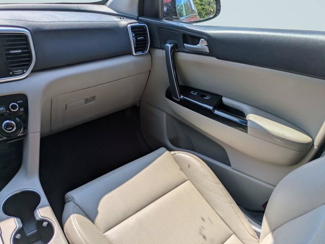 Used 2020 Kia Sportage EX FWD image 19