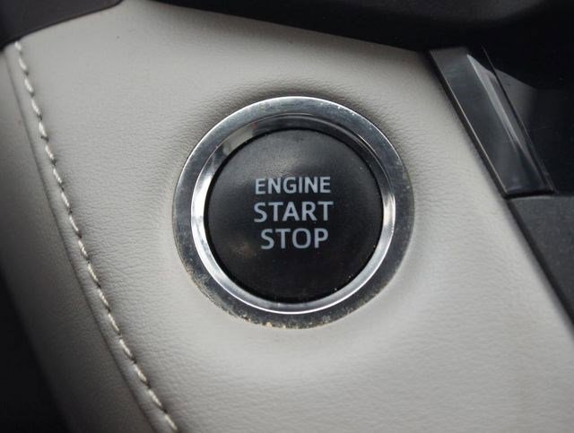 Used 2018 Toyota RAV4 Limited w/ All Weather Liner Package image 10