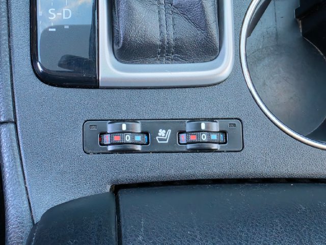 Used 2018 Toyota Highlander Limited AWD/4WD image 26