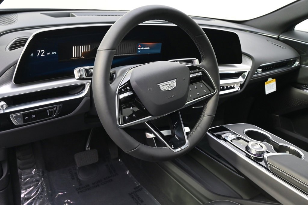 New 2025 Cadillac Lyriq Sport image 11