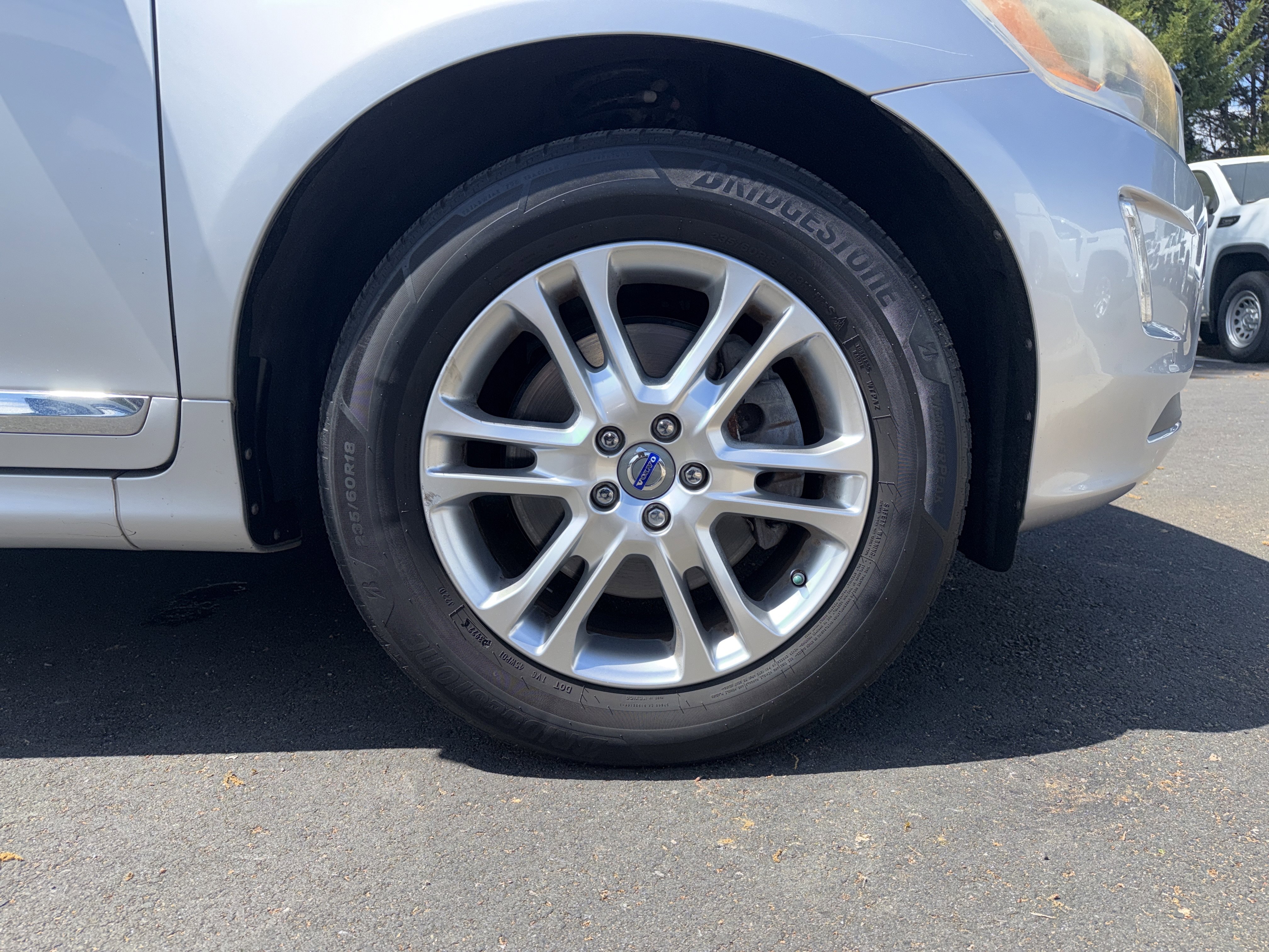 Used 2015 Volvo XC60 T6 Premier Plus image 13