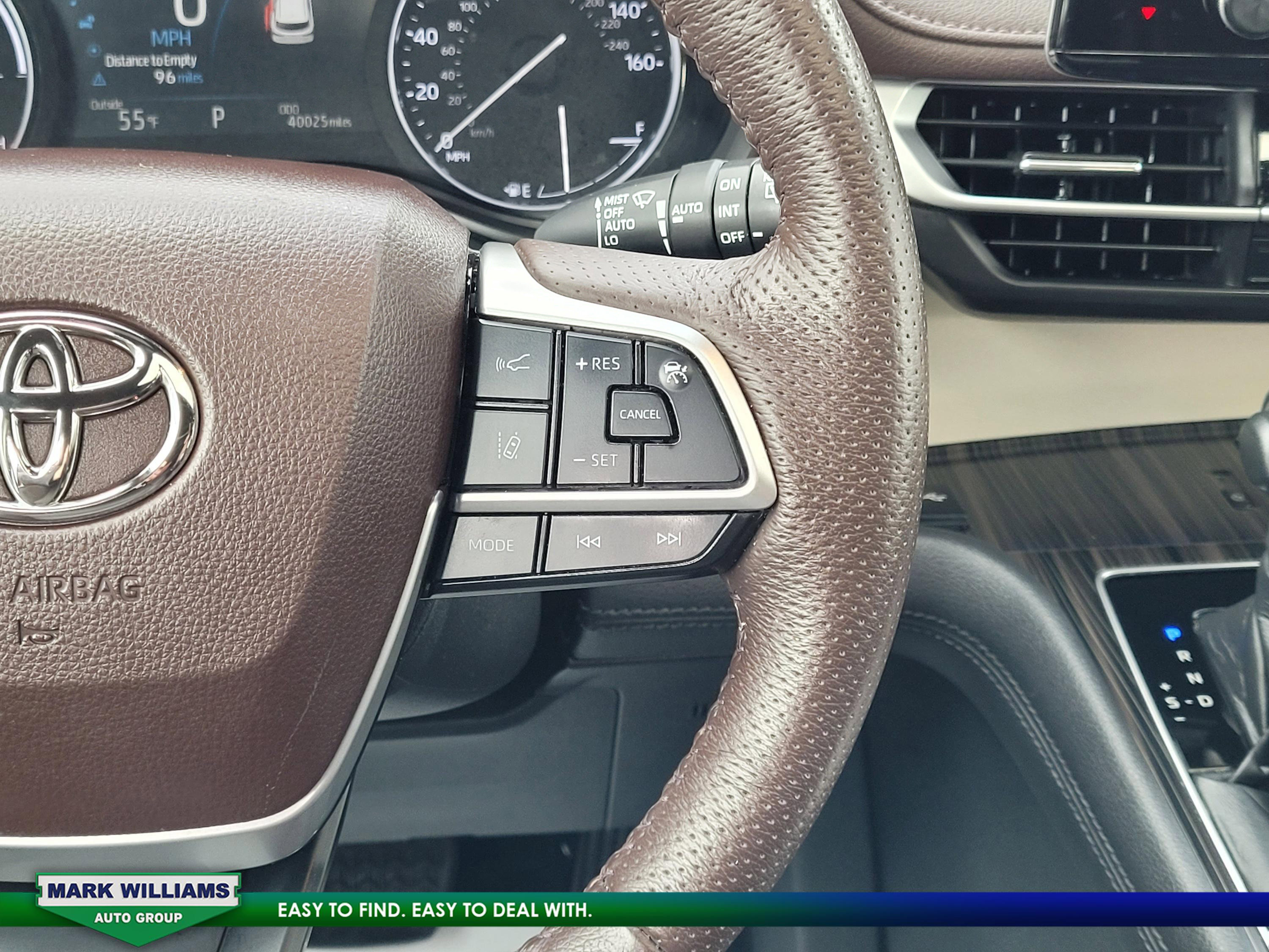 Used 2021 Toyota Sienna Platinum image 13