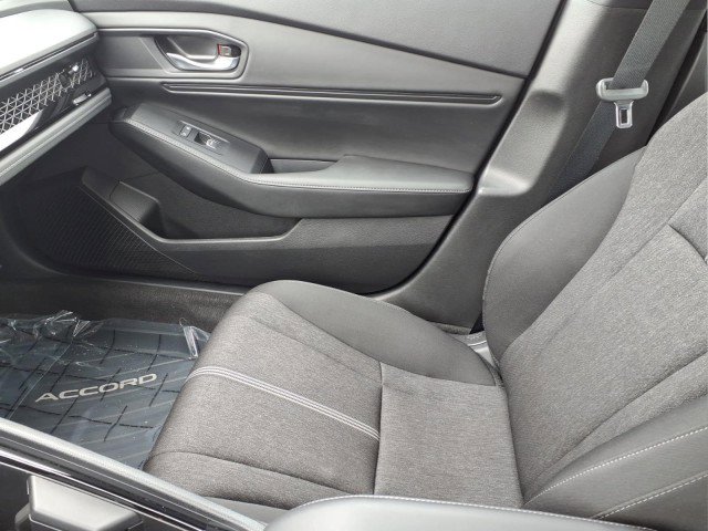 Used 2024 Honda Accord Sport image 15