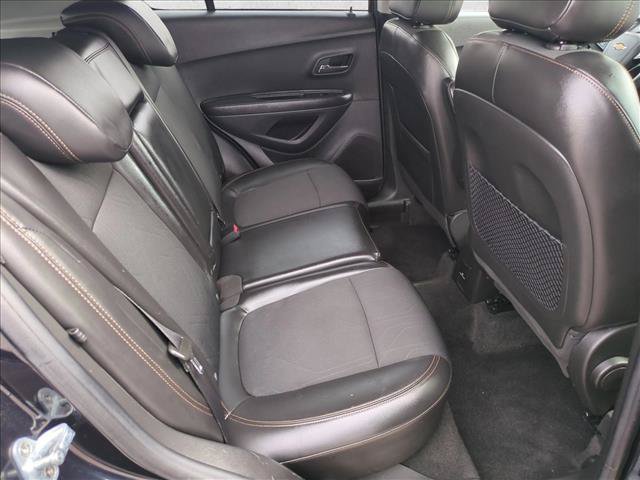 Used 2021 Chevrolet Trax LT AWD/4WD image 18