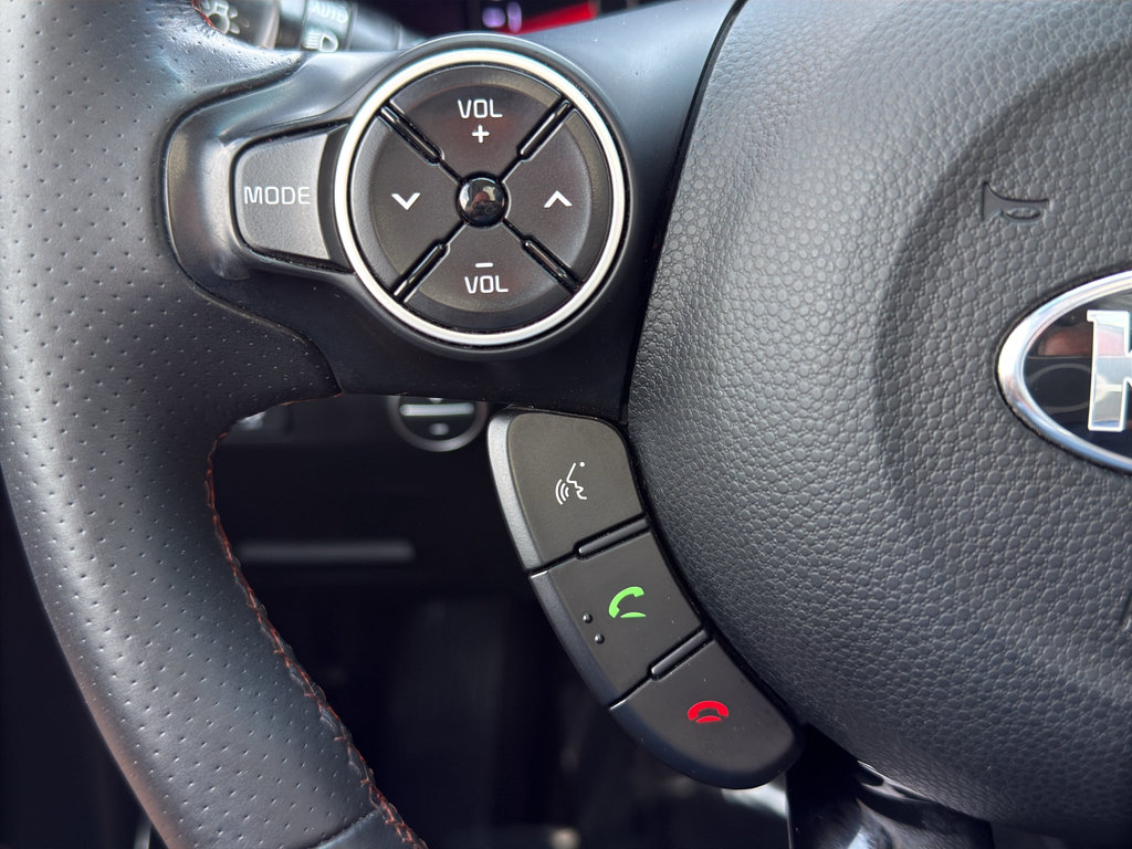 Used 2018 Kia Soul ! w/ Tech Package FWD image 18