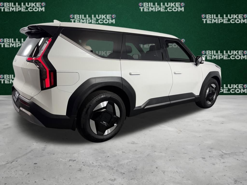 Used 2024 Kia EV9 Light Long Range image 7