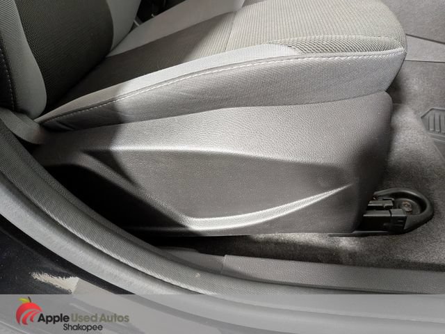 Used 2014 Ford Focus SE w/ SE Winter Package FWD image 32