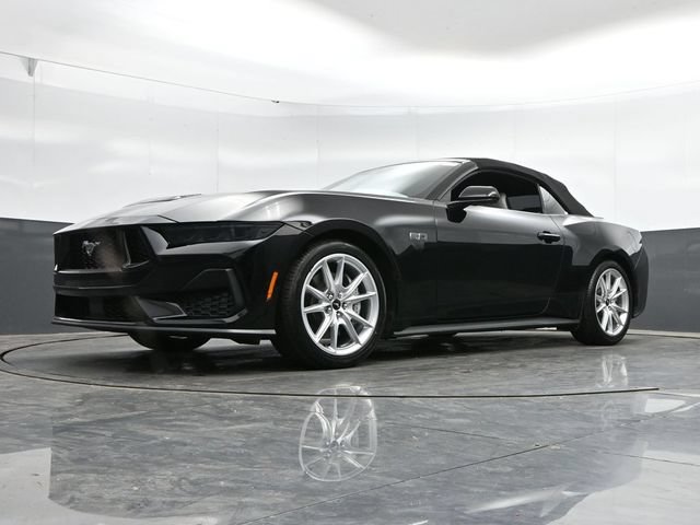 Used 2025 Ford Mustang GT Premium RWD image 38