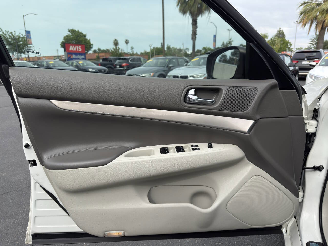 Used 2015 INFINITI Q40 RWD image 10