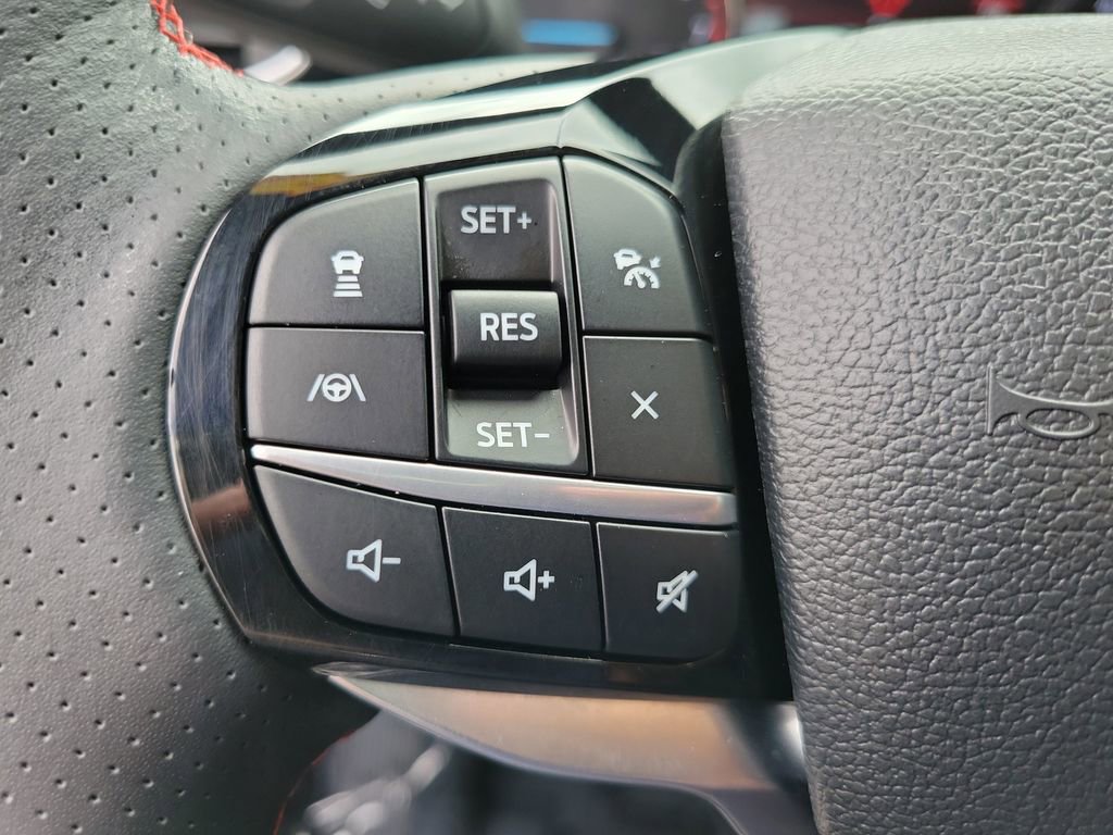 Used 2023 Ford Explorer ST-Line w/ Class IV Trailer Tow Package RWD image 23