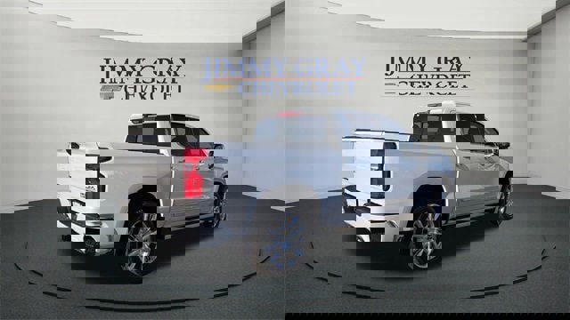 New 2026 Chevrolet Silverado 1500 High Country image 3