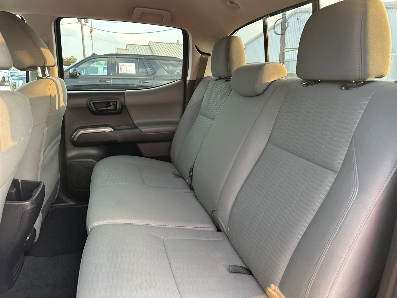 Used 2017 Toyota Tacoma SR5 image 12