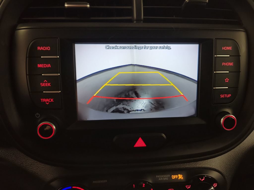 Used 2020 Kia Soul LX FWD image 21