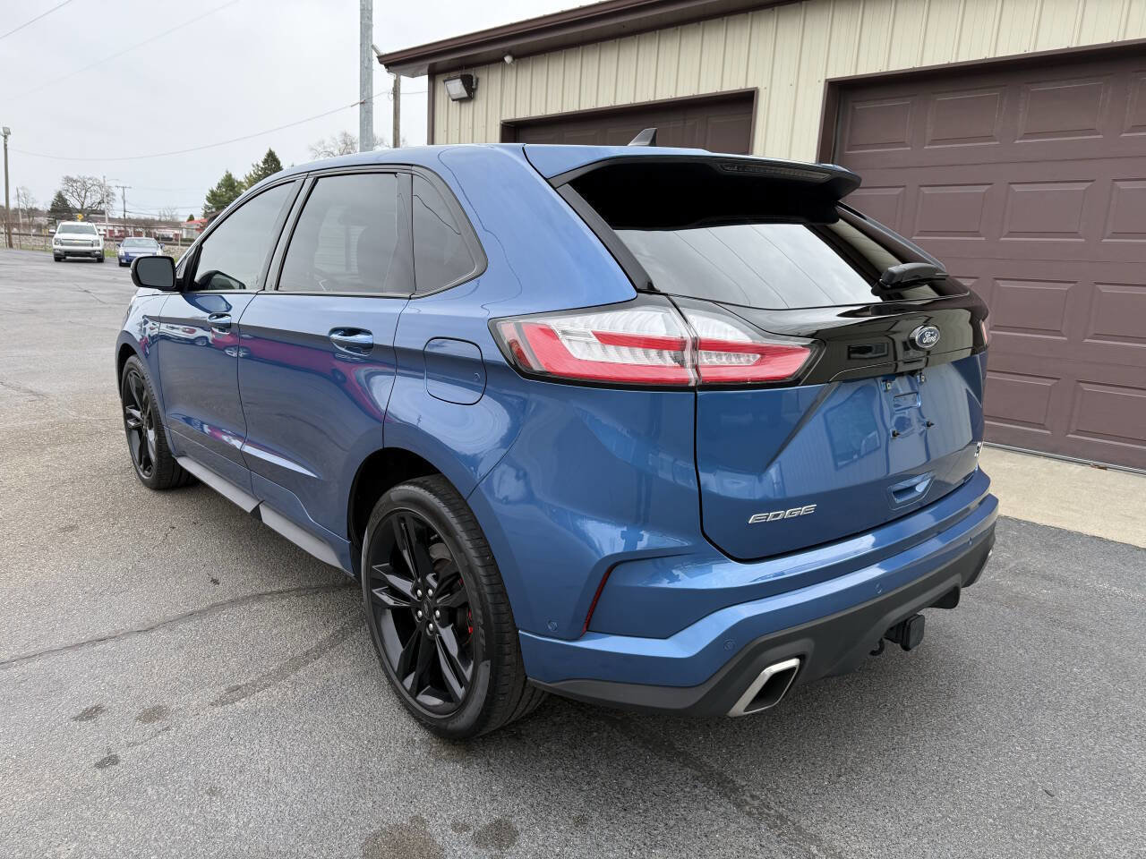 Used 2020 Ford Edge ST w/ Equipment Group 401A image 4