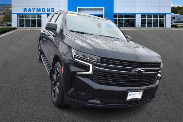 Certified 2022 Chevrolet Suburban RST w/ Sport Performance Package image 9