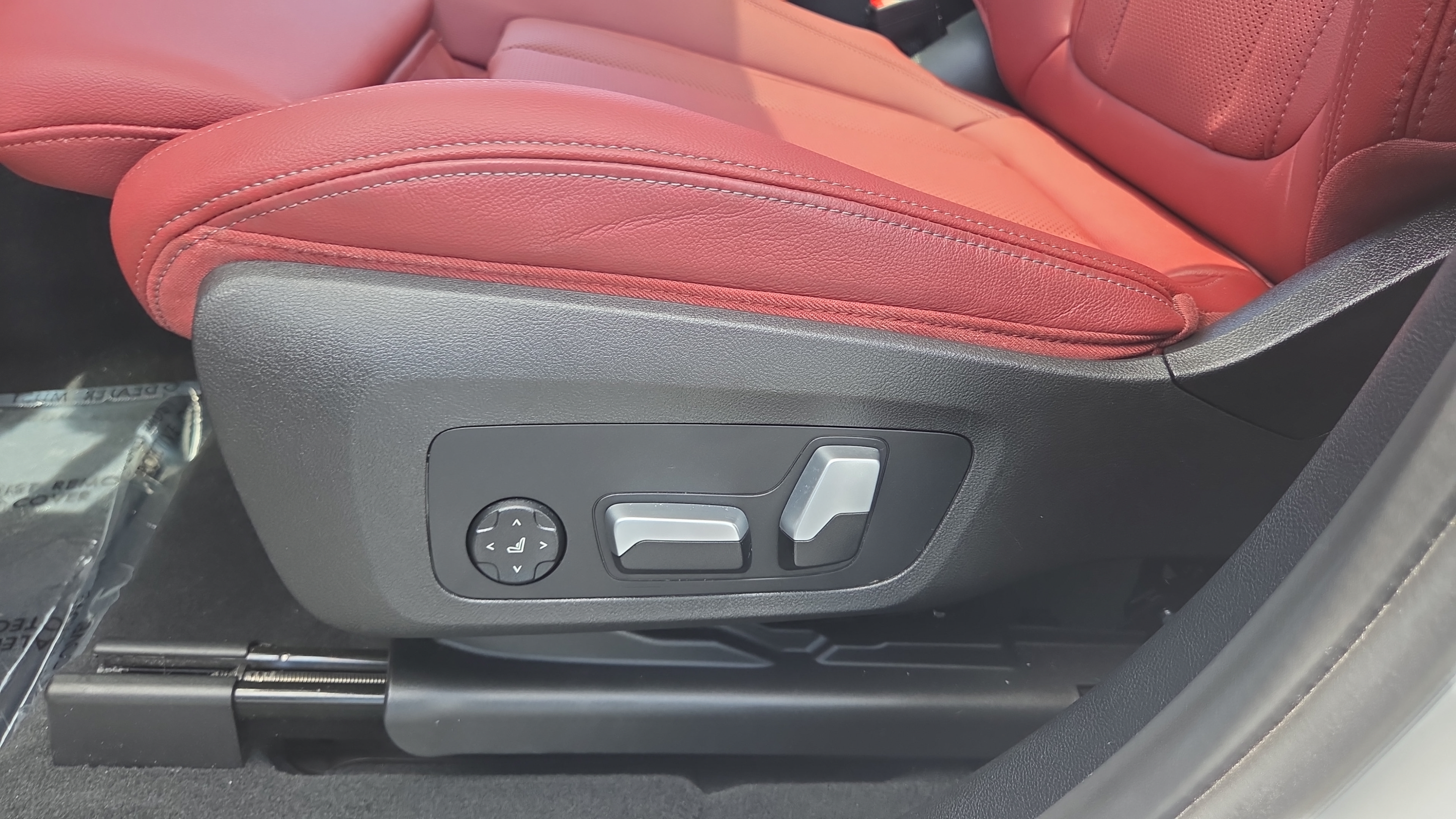 Used 2024 BMW X3 sDrive30i w/ Convenience Package RWD image 10