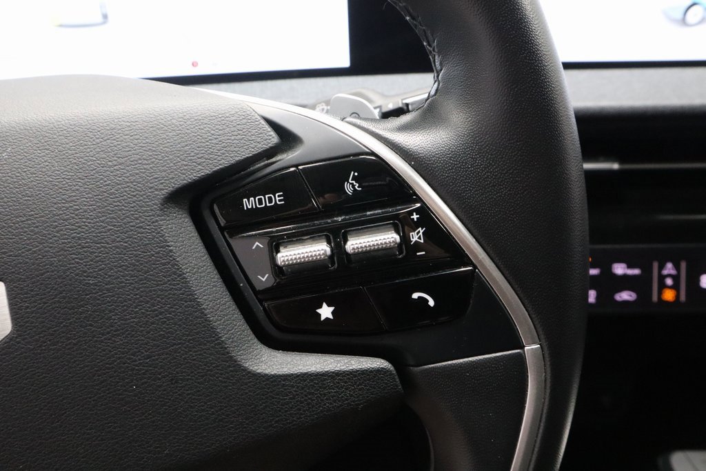 Used 2023 Kia EV6 Wind image 31