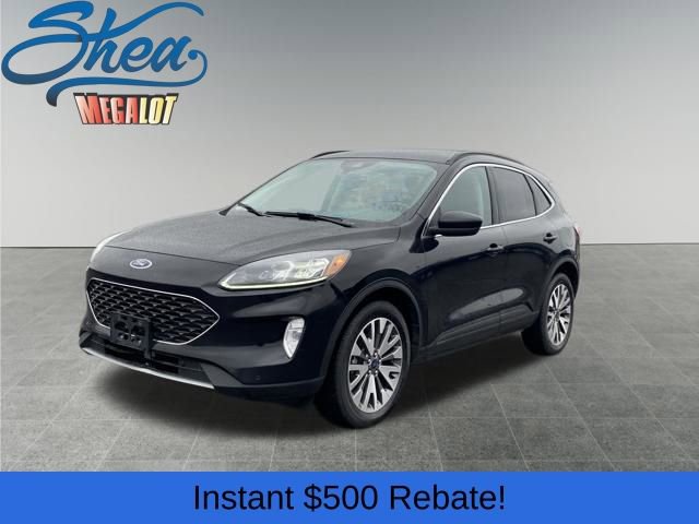 Used 2022 Ford Escape Titanium image 1