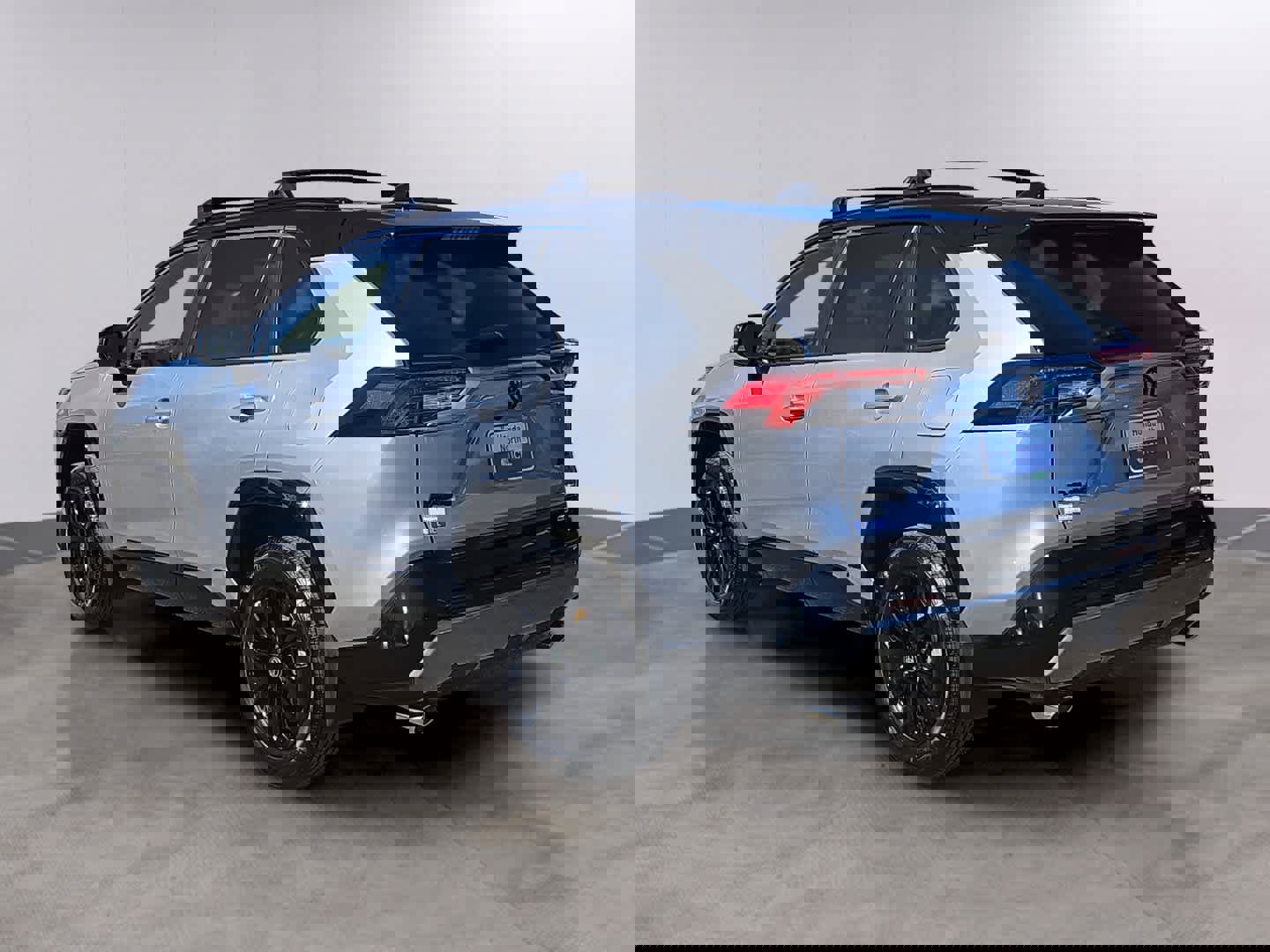 Used 2025 Toyota RAV4 XSE w/ Advanced Technology Package image 6