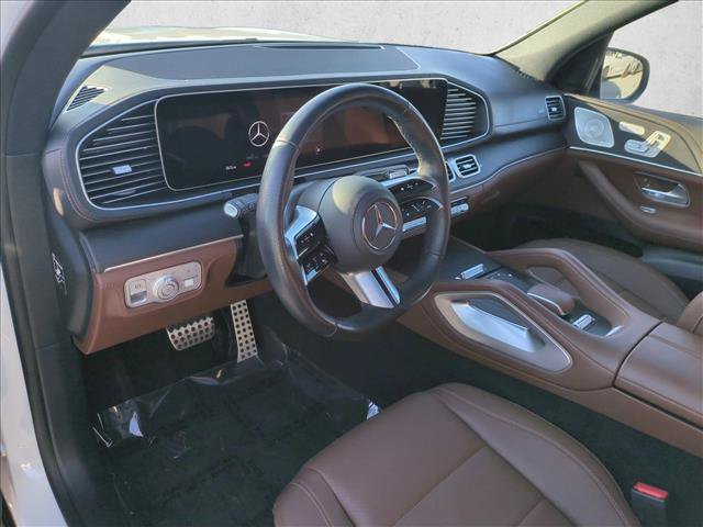 Used 2025 Mercedes-Benz GLS 450 4MATIC image 10