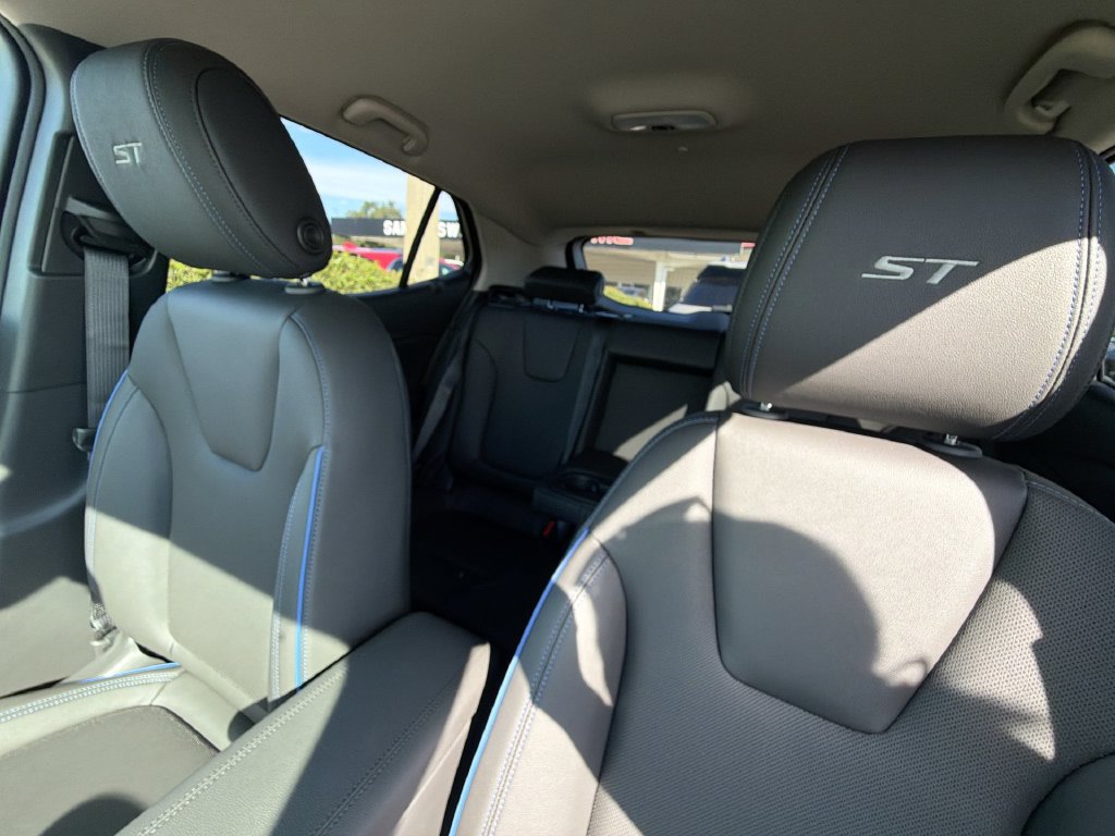 New 2026 Buick Encore GX Sport Touring w/ Advanced Technology Package FWD image 23