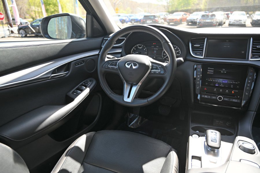 Used 2023 INFINITI QX50 Luxe AWD/4WD image 13