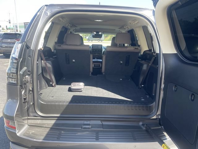 Used 2023 Lexus GX 460 Premium AWD/4WD image 34