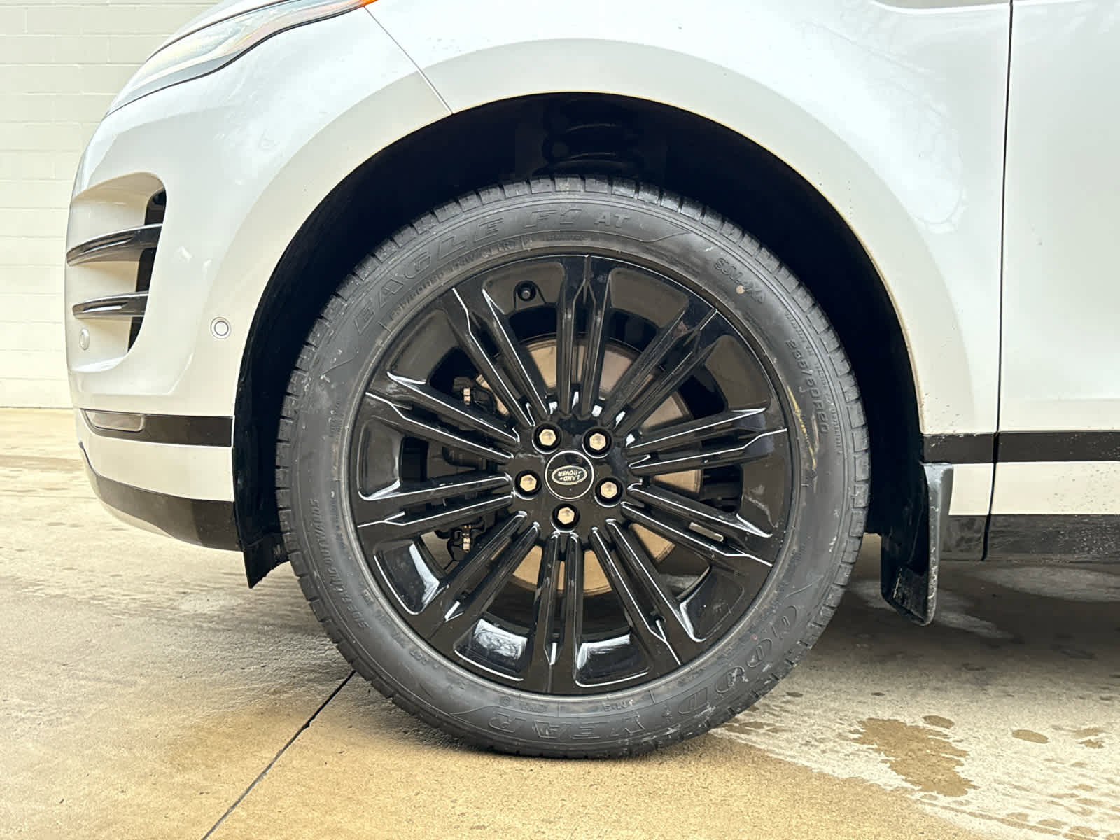 New 2026 Land Rover Range Rover Evoque Dynamic SE image 6